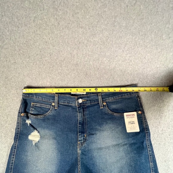 Signature Levi Strauss High Rise Shorts 18 Blue Denim Distressed W34 - Picture 2 of 11